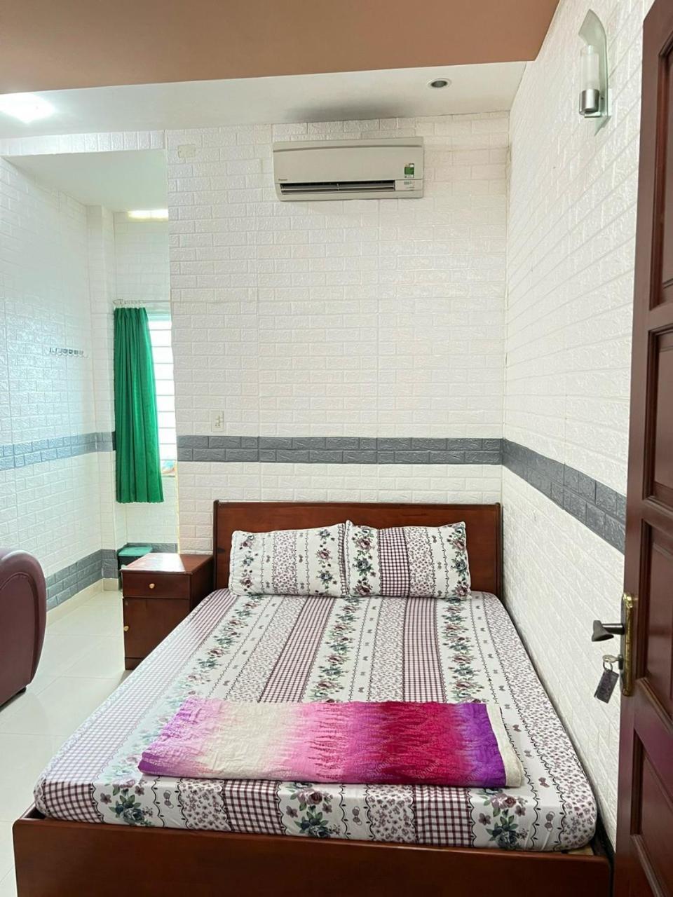 Khach San Khanh Du - Khanh Du Hotel Biên Hòa Buitenkant foto